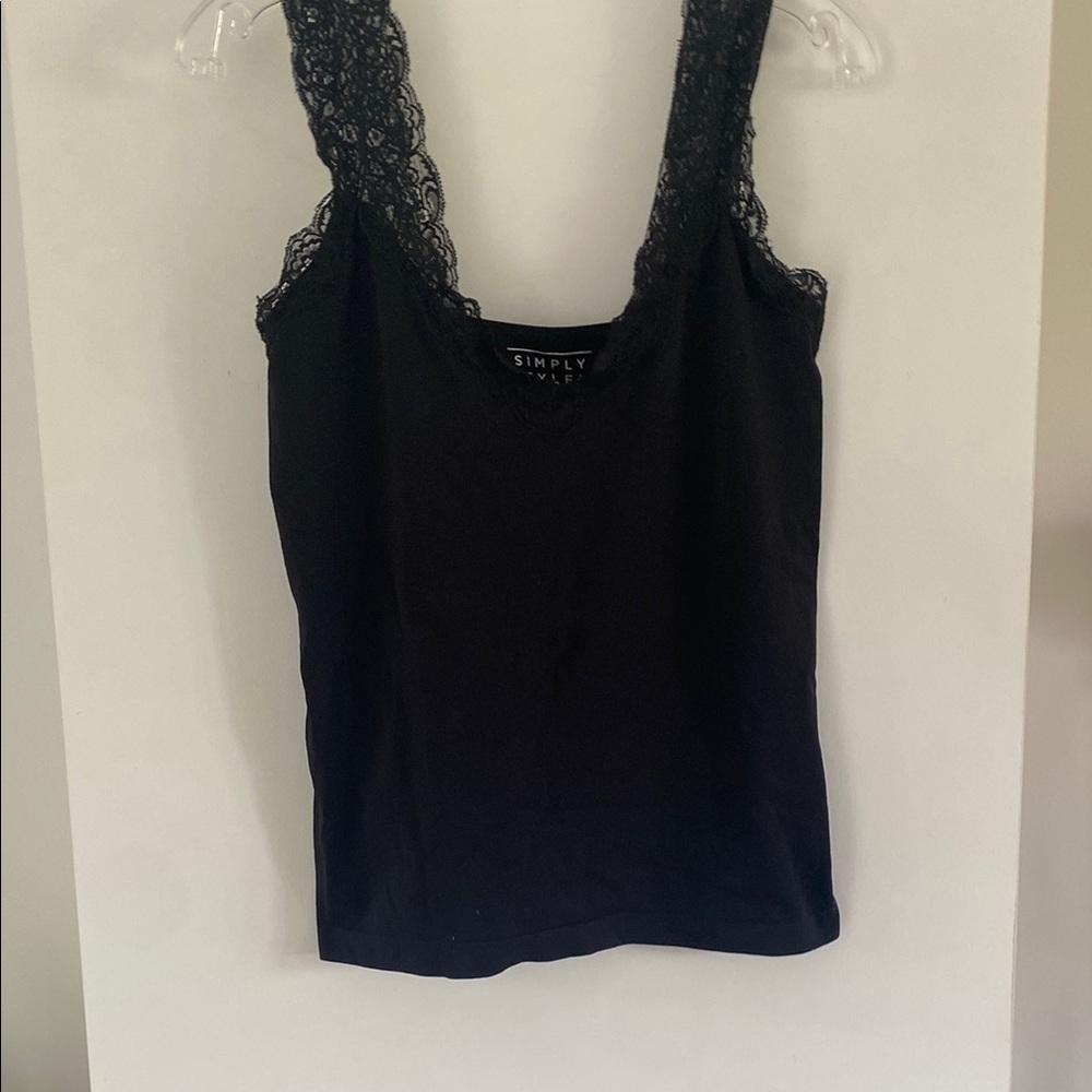 SIMPLY STYLED black lace shaper tank cami L
